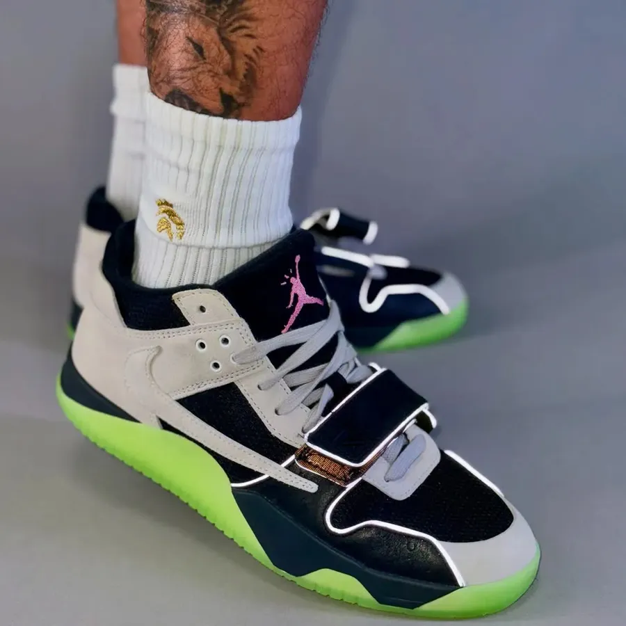🌌Glow-in-the-dark + 3M + Ostrich Leather?! This Travis Scott Collab Is Wild — Drops October 8!