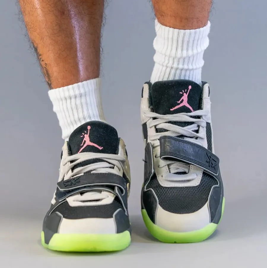 🌌Glow-in-the-dark + 3M + Ostrich Leather?! This Travis Scott Collab Is Wild — Drops October 8!