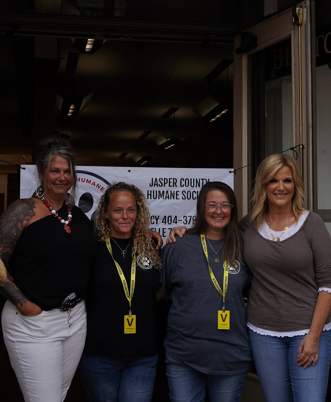 Trisha Yearwood honors her pup in Monticello