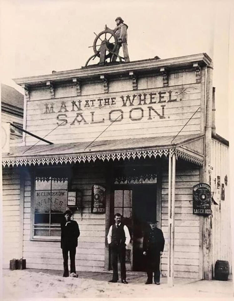 Mark Twain & Tesla: Secret BFFs? 🤔