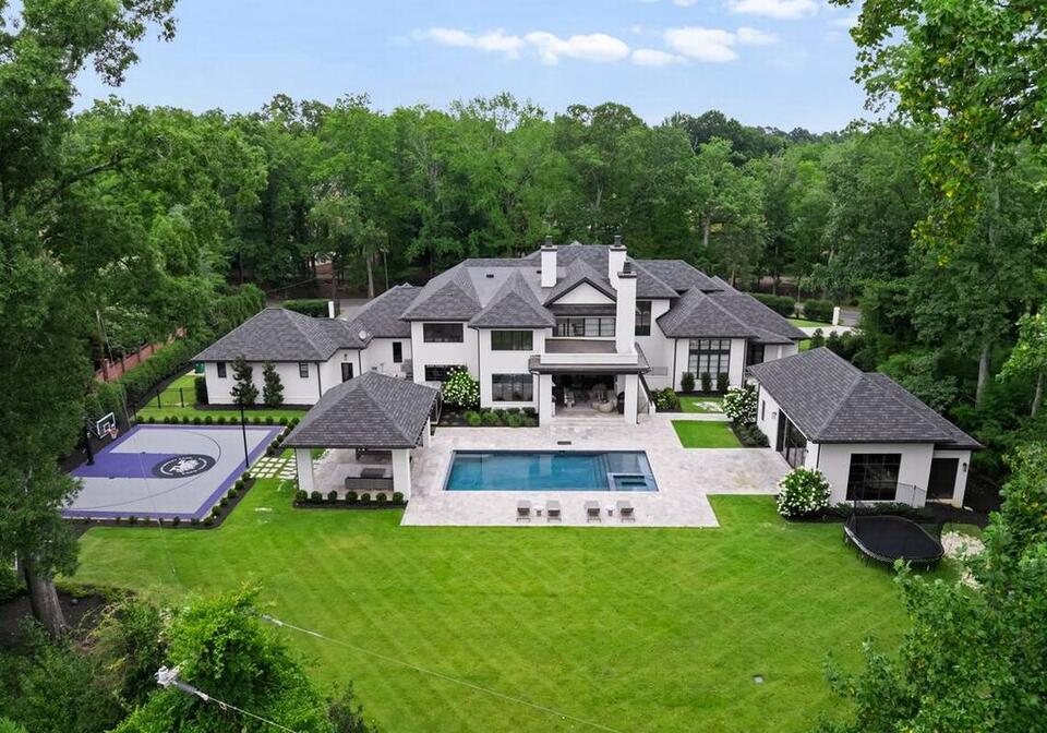 Inside Shaq Thompson’s $10.7M Charlotte estate