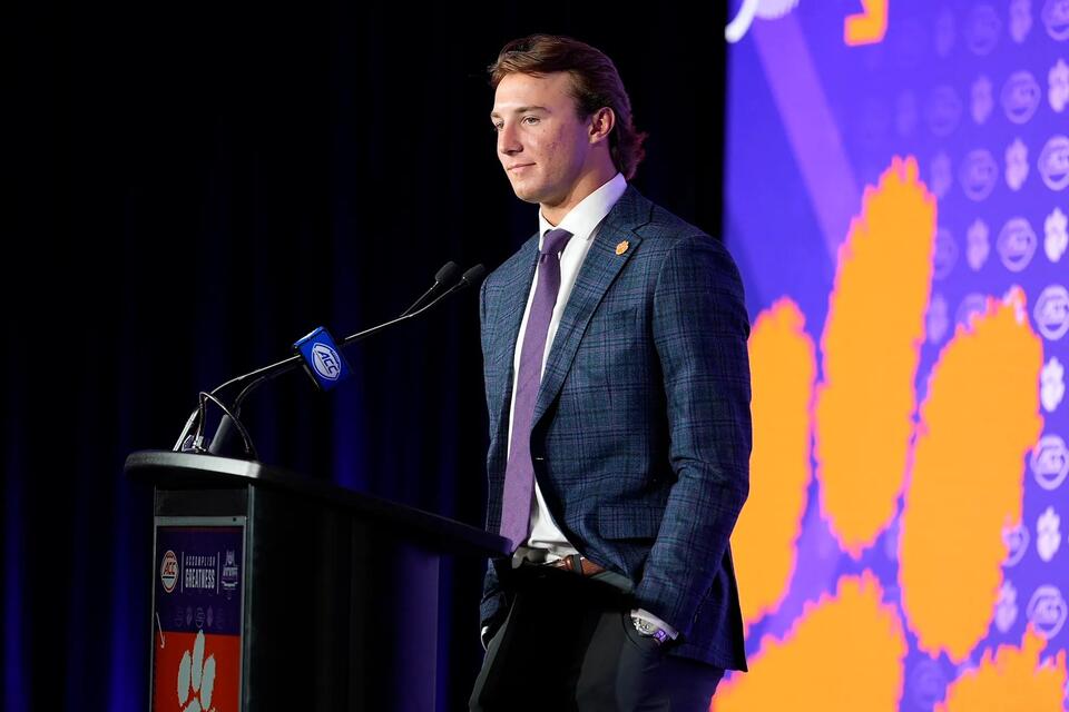 Death Valley Debate: Klubnik Keeps Cool