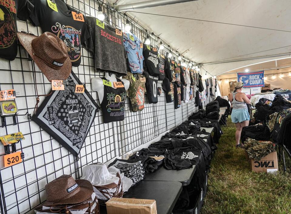 Anderson’s music fest brings big stars & pure joy