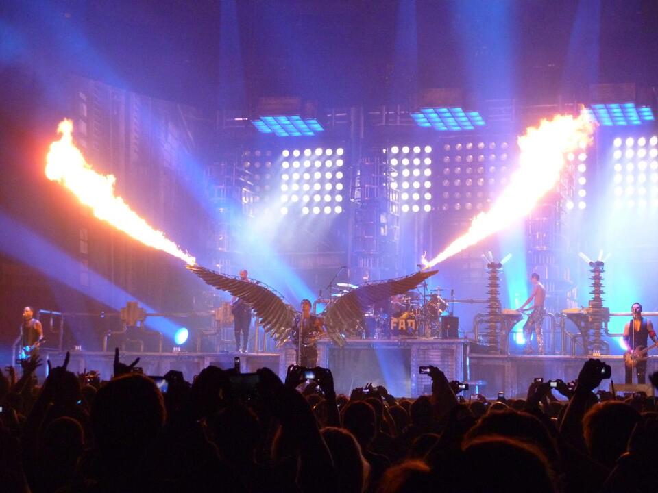MSG vs. Red Rocks: Which Is More Iconic? 🎤