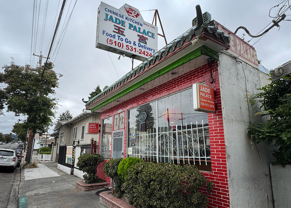 Jade Palace in Dimond District closed for upgrades