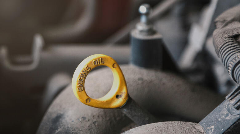 Dipstick Drama: Why Your Oil’s Disappearing