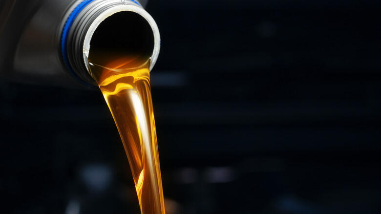 Dipstick Drama: Why Your Oil’s Disappearing