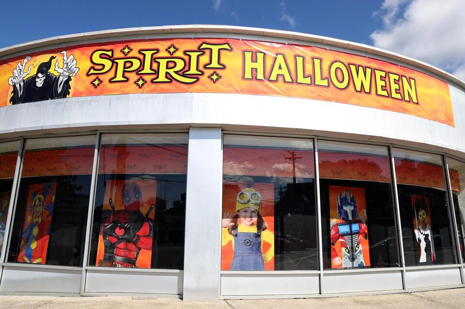 When Do Spirit Halloween Stores Pop Up?