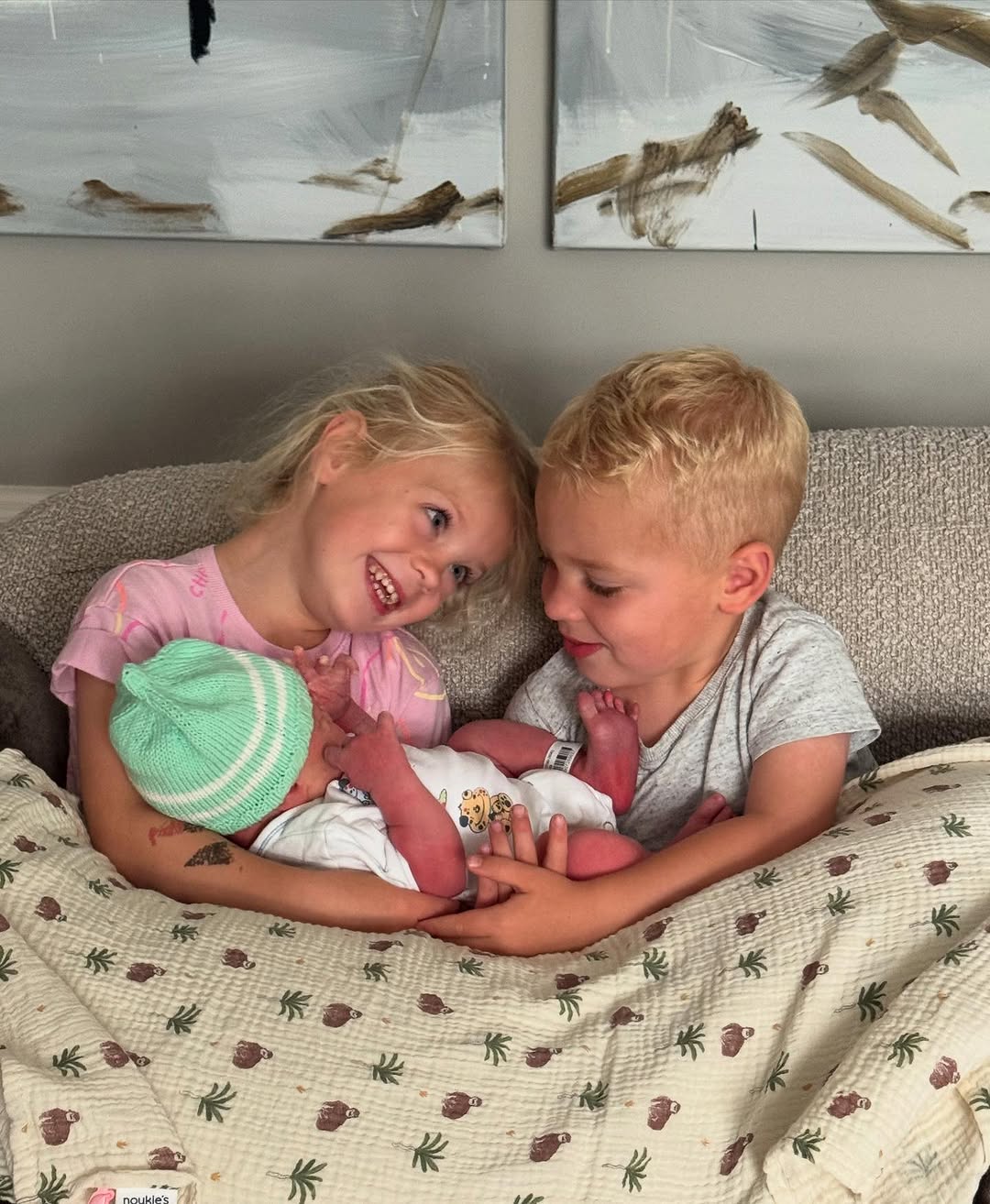 Wozniacki Welcomes Baby Max—Tennis Fam Reacts!