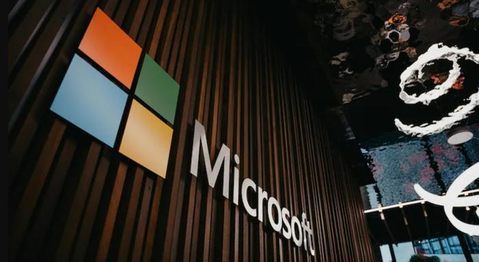 Microsoft Is Literally Burying 💩 to Fight Climate Change — and I’m Into It