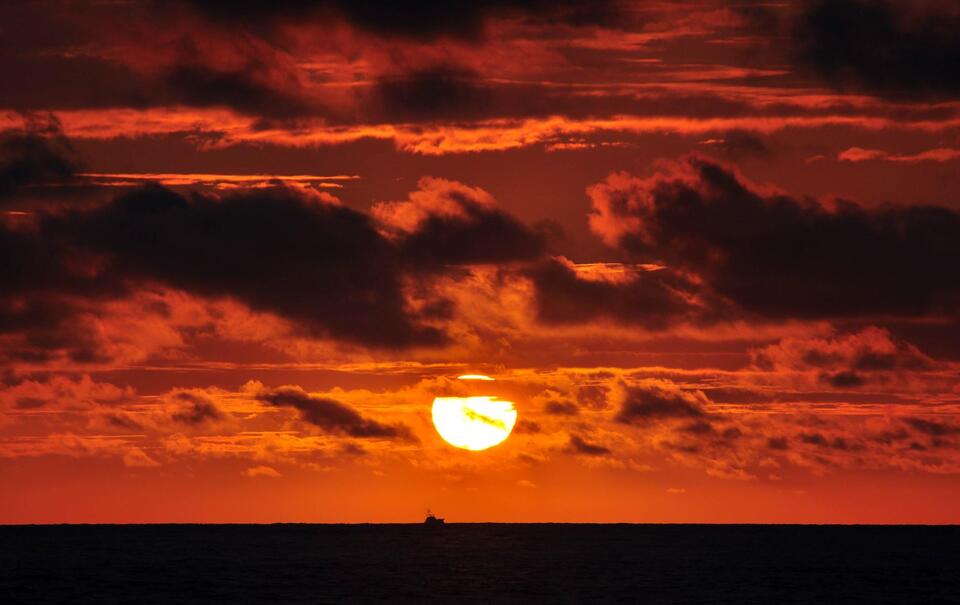 Scientists Tried to Dim the Sun—Secretly?!