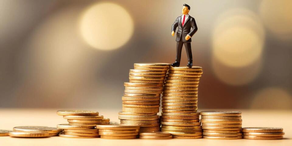 Are Money Gurus Out of Touch Now?