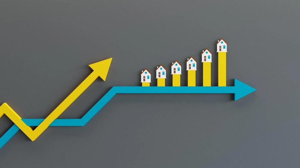 Should You Wait for Lower Mortgage Rates?