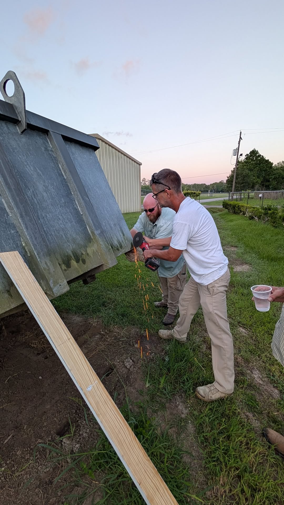 Vidor crew’s wild raccoon rescue in a dumpster