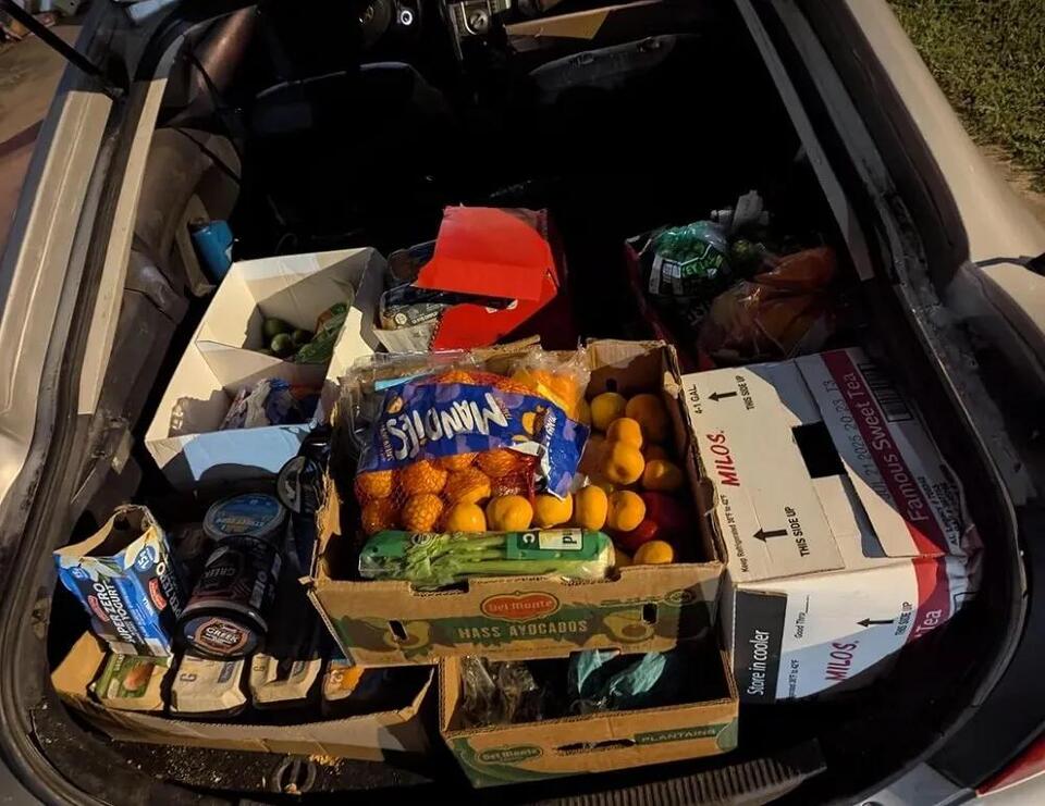 Dumpster Dive Jackpot Behind Grocery Store