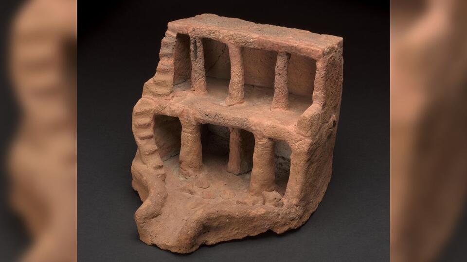 Ancient Egyptian Handprint Mystery!