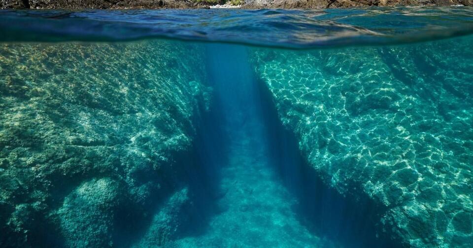Ancient Underwater Highways Found!