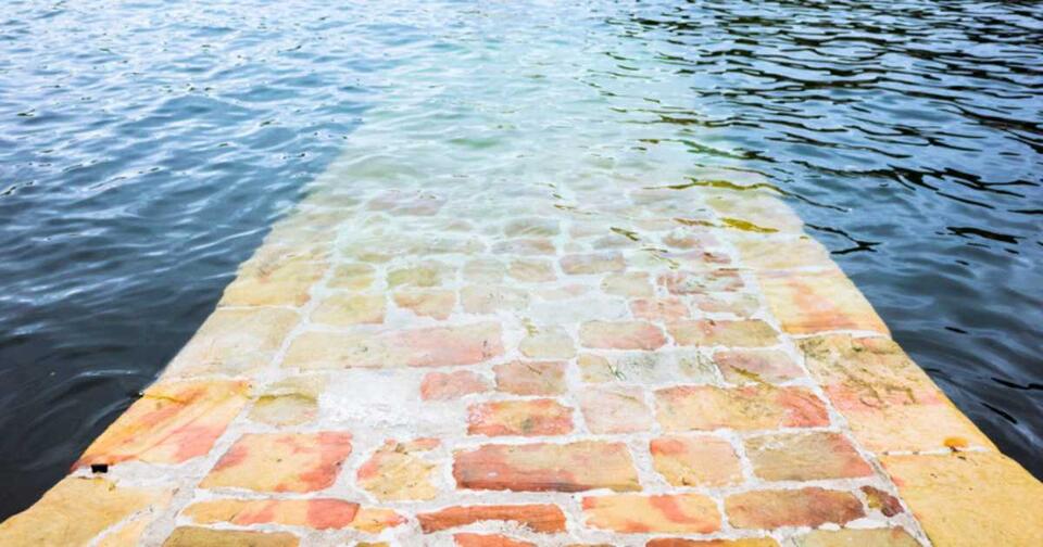 Ancient Underwater Highways Found!