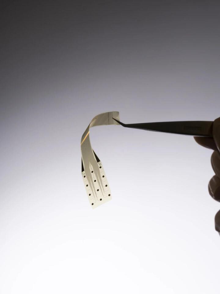 Graphene BCIs: Neurosurgery’s Next Leap?