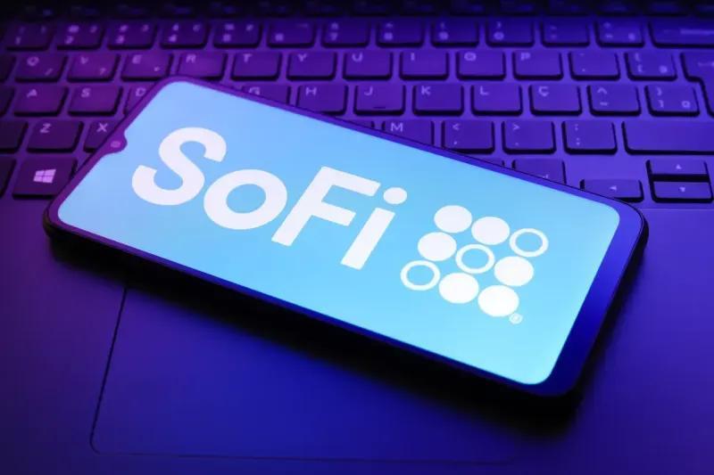SoFi’s Stock Rollercoaster: What’s Next?