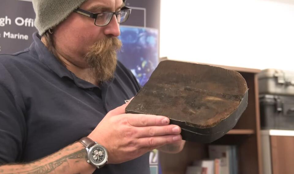 Kid Finds 250-Year-Old Shipwreck!