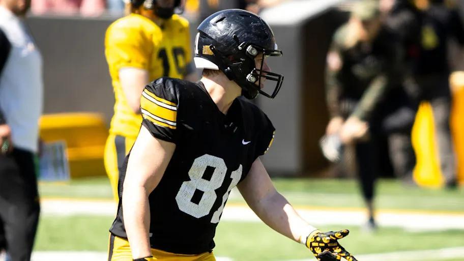 Iowa’s DJ Vonnahme earns Hawkeye scholarship