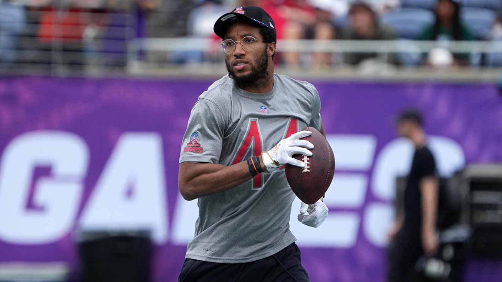 Marlon Humphrey needs Phelps—stat!