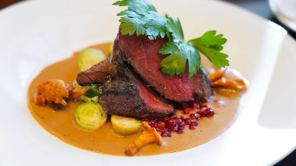 Restaurant Menus Are Playing Mind Games