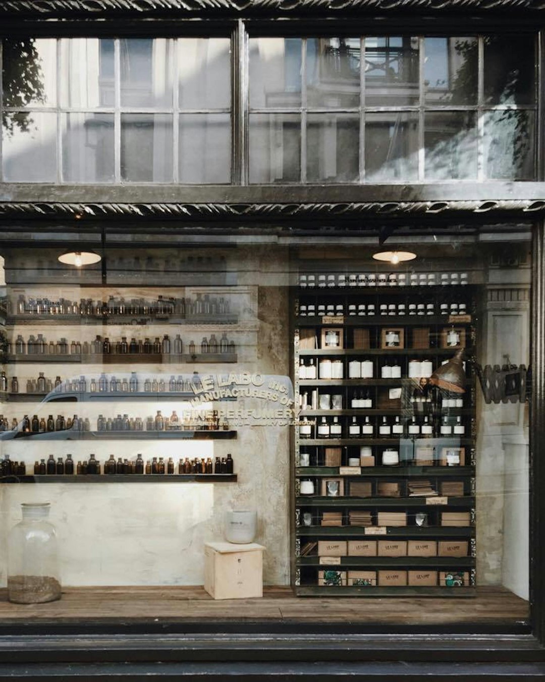 Everyone says Le Labo Thé Noir 29 smells different and now I’m too curious.