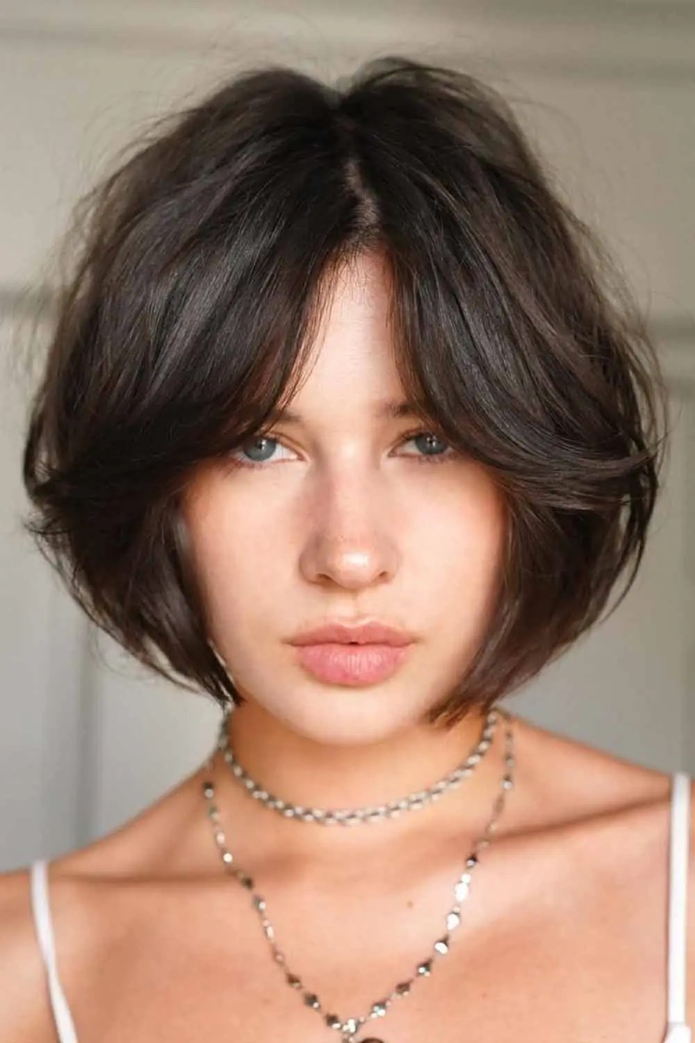 7 Classy 90’s Bob Haircut Ideas That Still Slay Today 👱✨