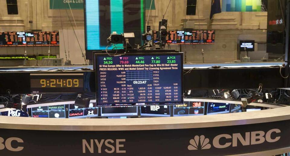 Tech Stocks Brew Up Record Highs!