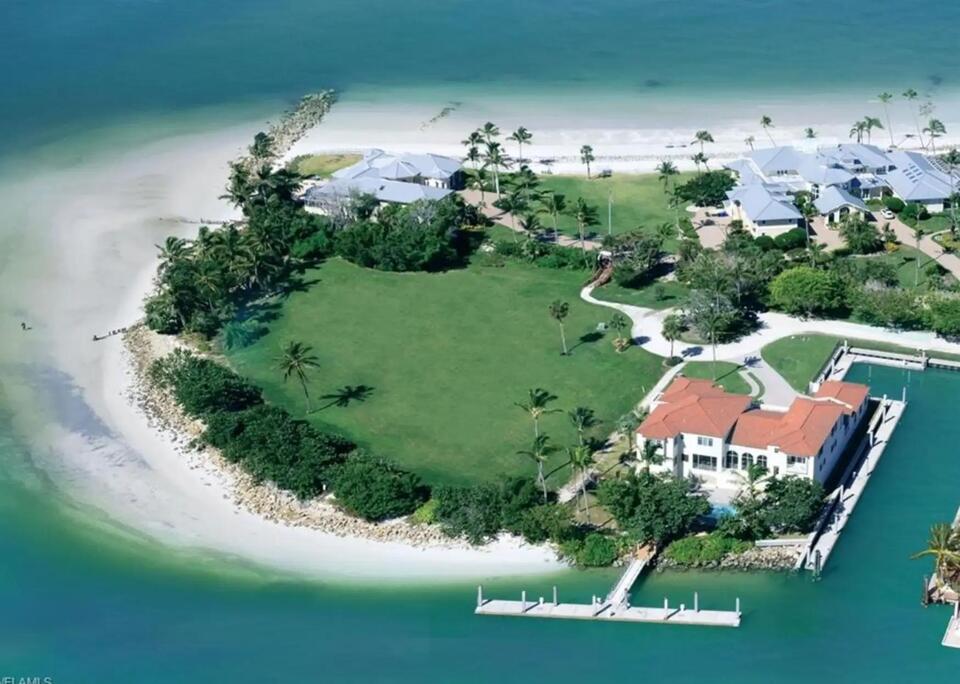 Naples’ $210M beach estate: Would you live here?