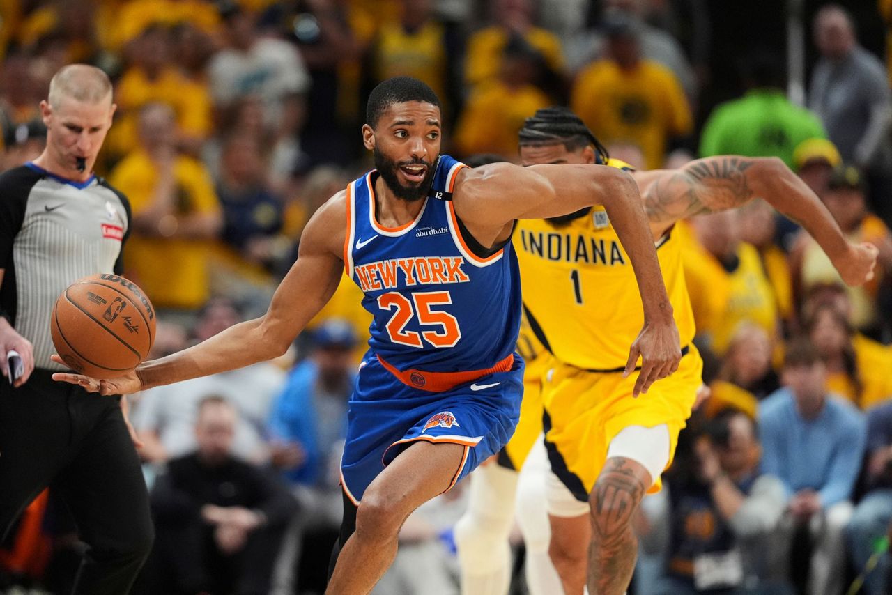 Mikal Bridges Secures the Bag in New York