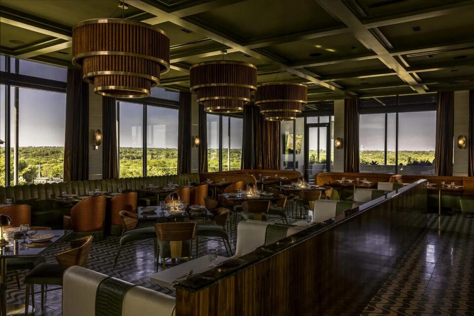 Step inside The Mont’s retro-chic dining scene