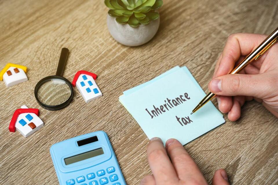 How to Gift Your Money (and Avoid the Taxman)