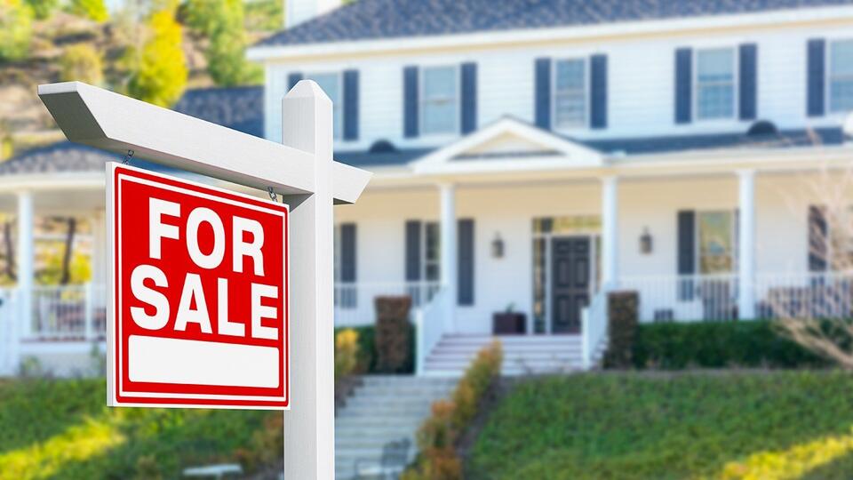Why Home Sellers Are Playing the Waiting Game