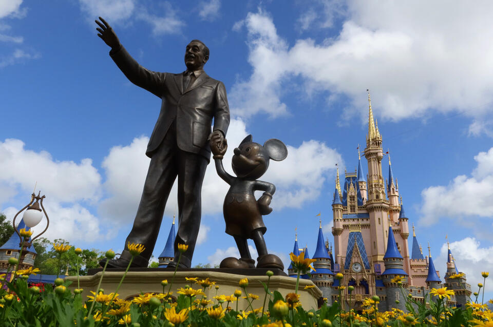 Disney's $30B Park Glow-Up Incoming!