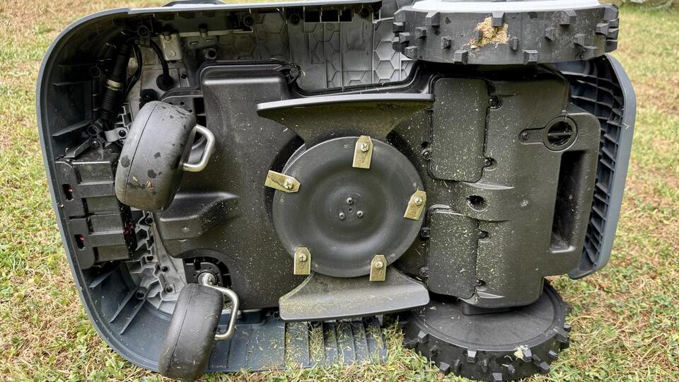 Robot Lawn Mowers: Game Changer or Gimmick?