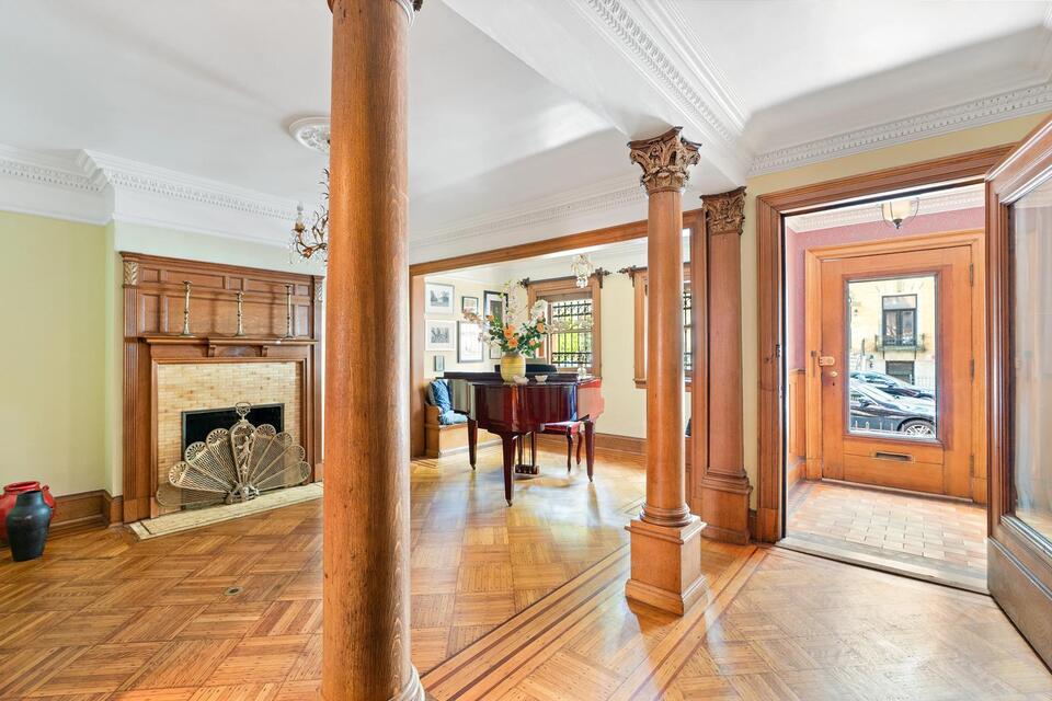 Bob Dylan’s Harlem home hits the market