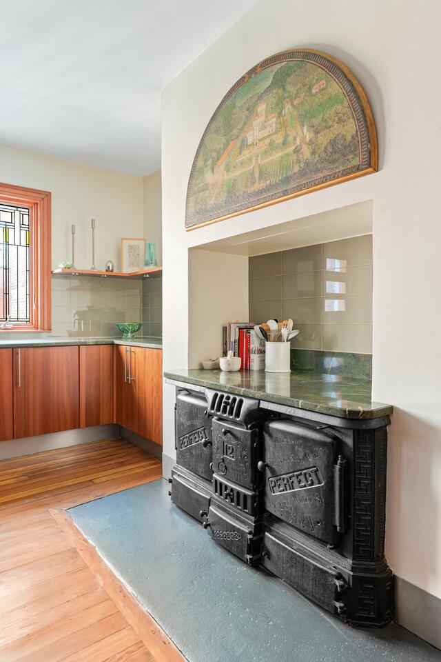 Bob Dylan’s Harlem home hits the market