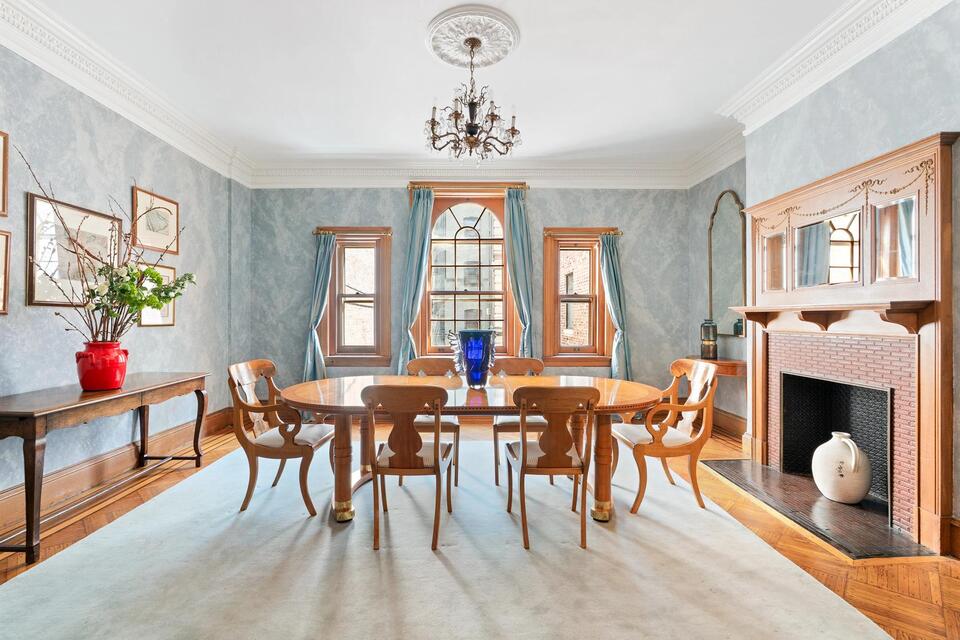 Bob Dylan’s Harlem home hits the market