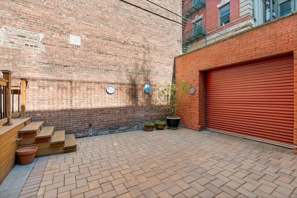 Bob Dylan’s Harlem home hits the market