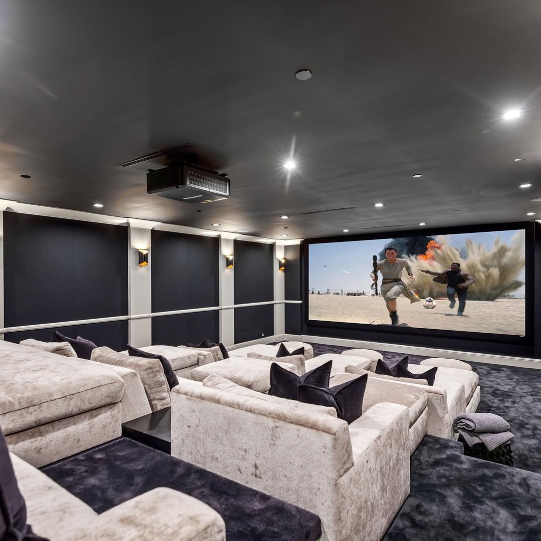 Inside Anthony Davis’ jaw-dropping Bel Air mansion