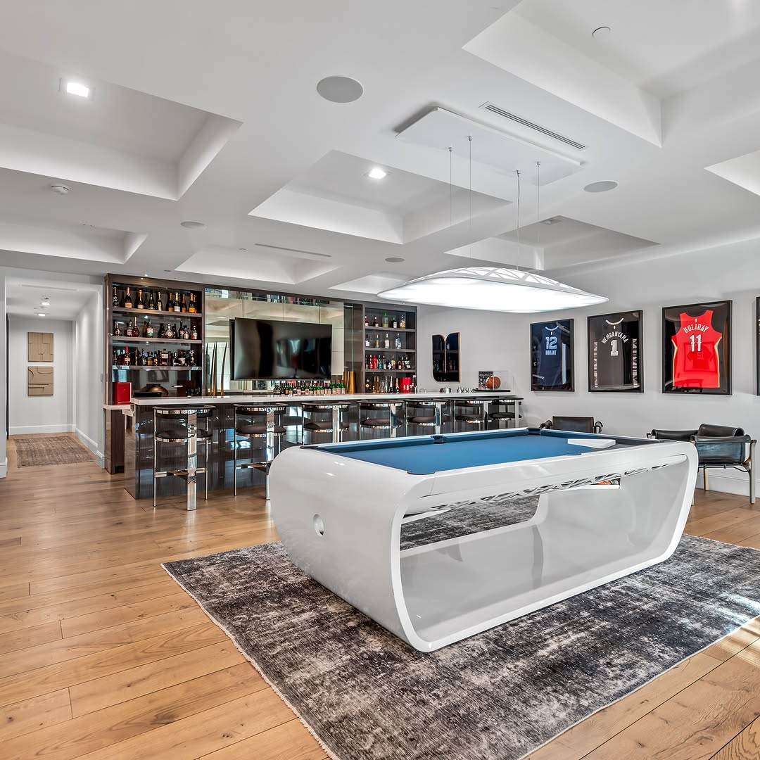 Inside Anthony Davis’ jaw-dropping Bel Air mansion
