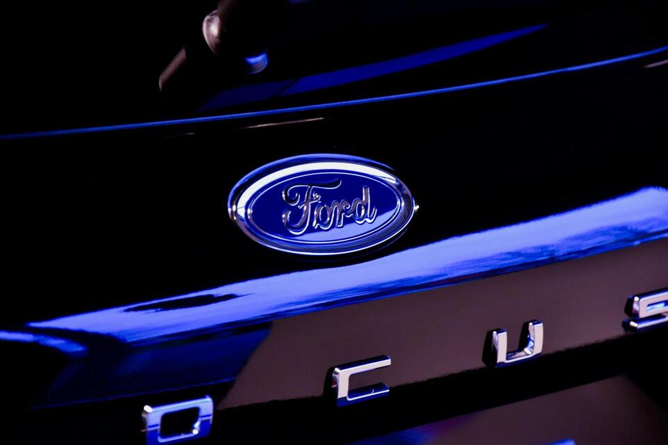 Why Young Ford Workers Are Moonlighting at Amazon
