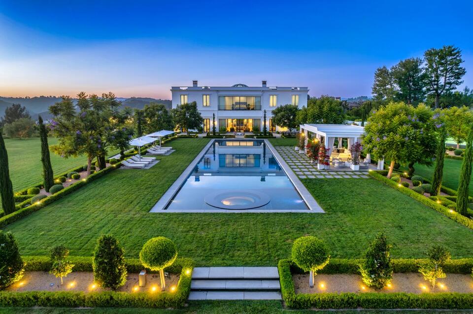Inside Anthony Davis’ $40M LA mansion sale