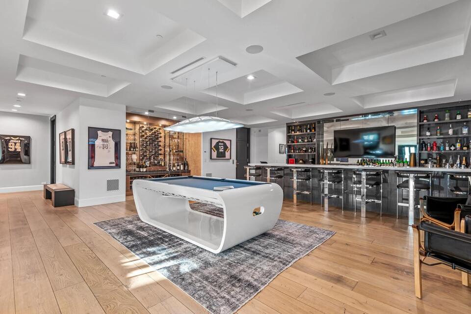 Inside Anthony Davis’ $40M LA mansion sale