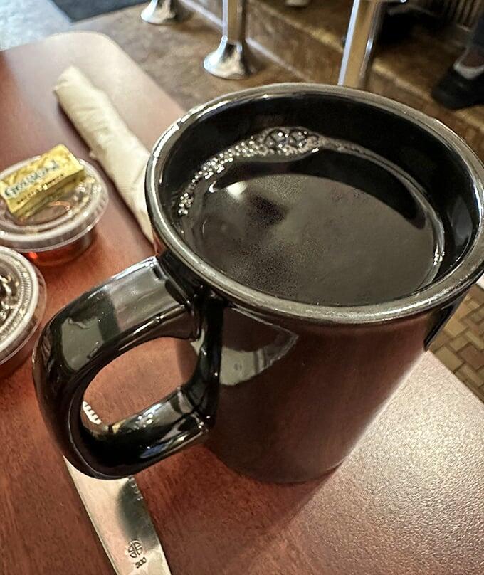 Columbus locals swear by Stav’s biscuits & gravy