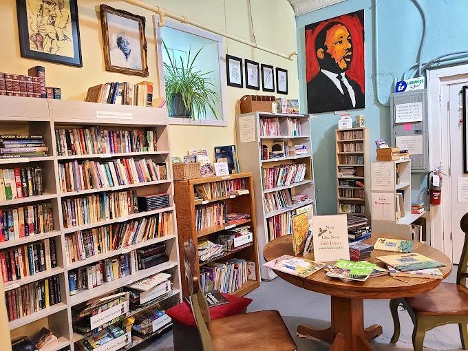 Kansas City’s thrift store treasure hunt