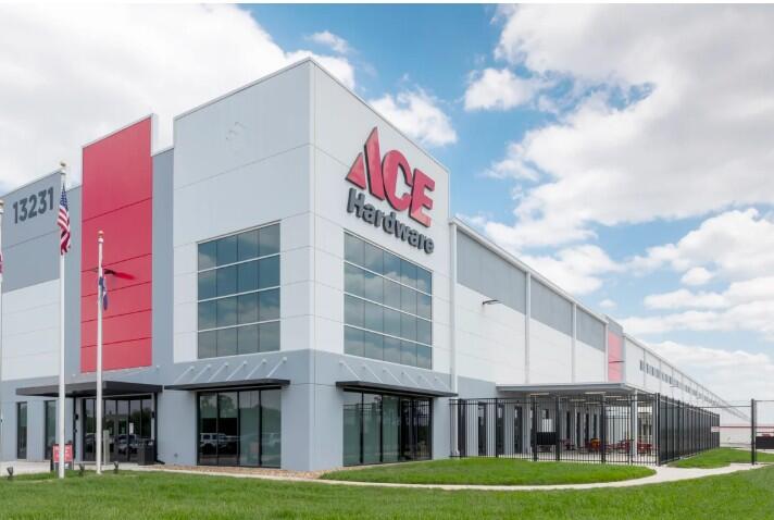 Kansas City’s new mega Ace Hardware hub is here